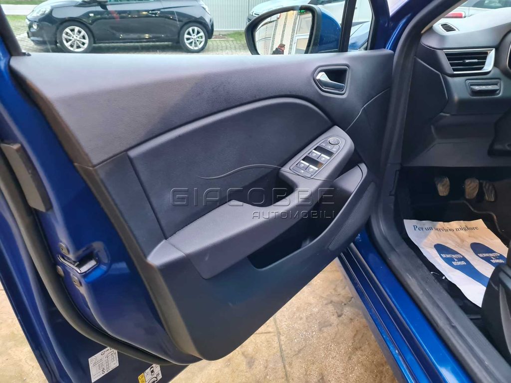 Renault Clio Zen Tce Blu Iron